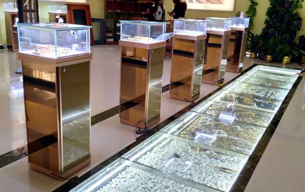 珠寶玉器展示柜臺定制需要注意哪些細(xì)節(jié)？